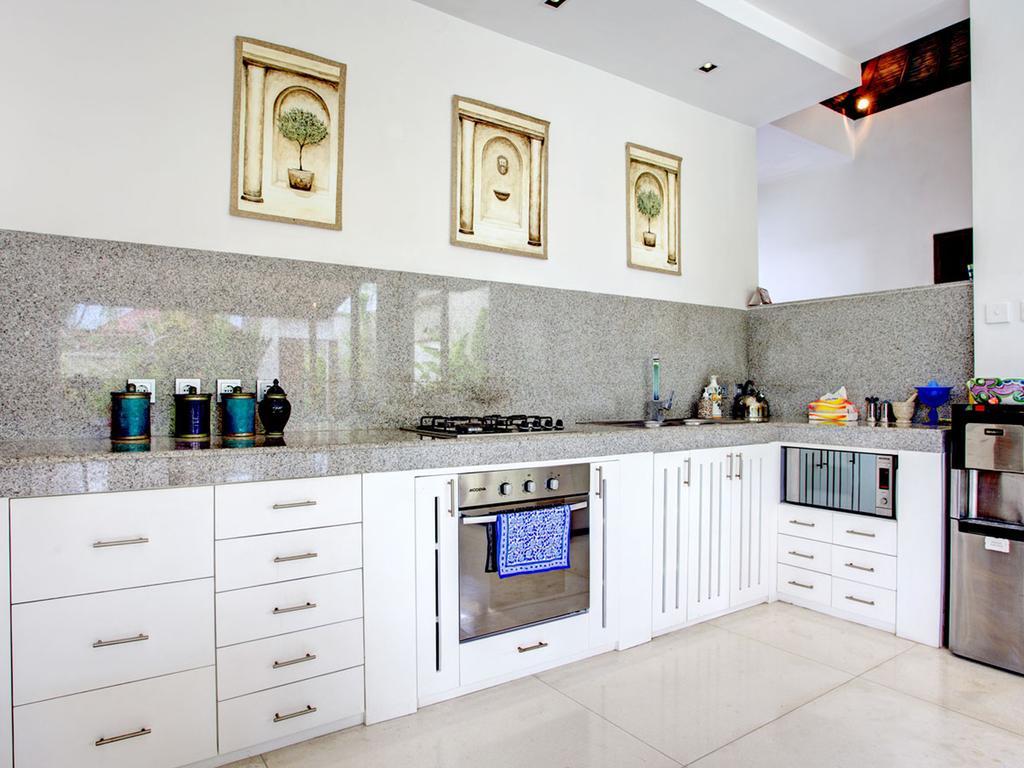 Villa Shanti, Sitara Villa Group 세미냑 외부 사진